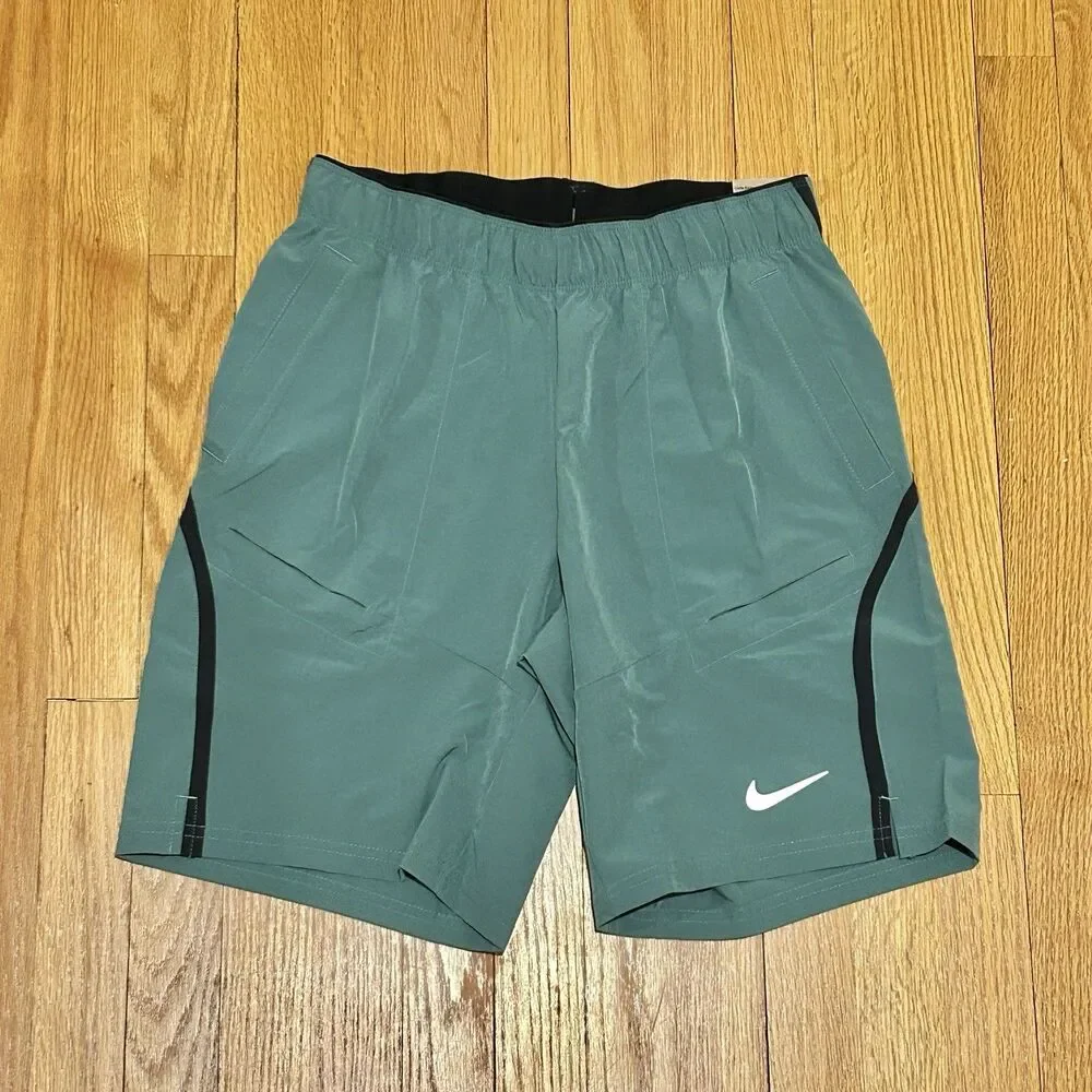 Nike Court Dri-FIT Advantage Men's Size M 9